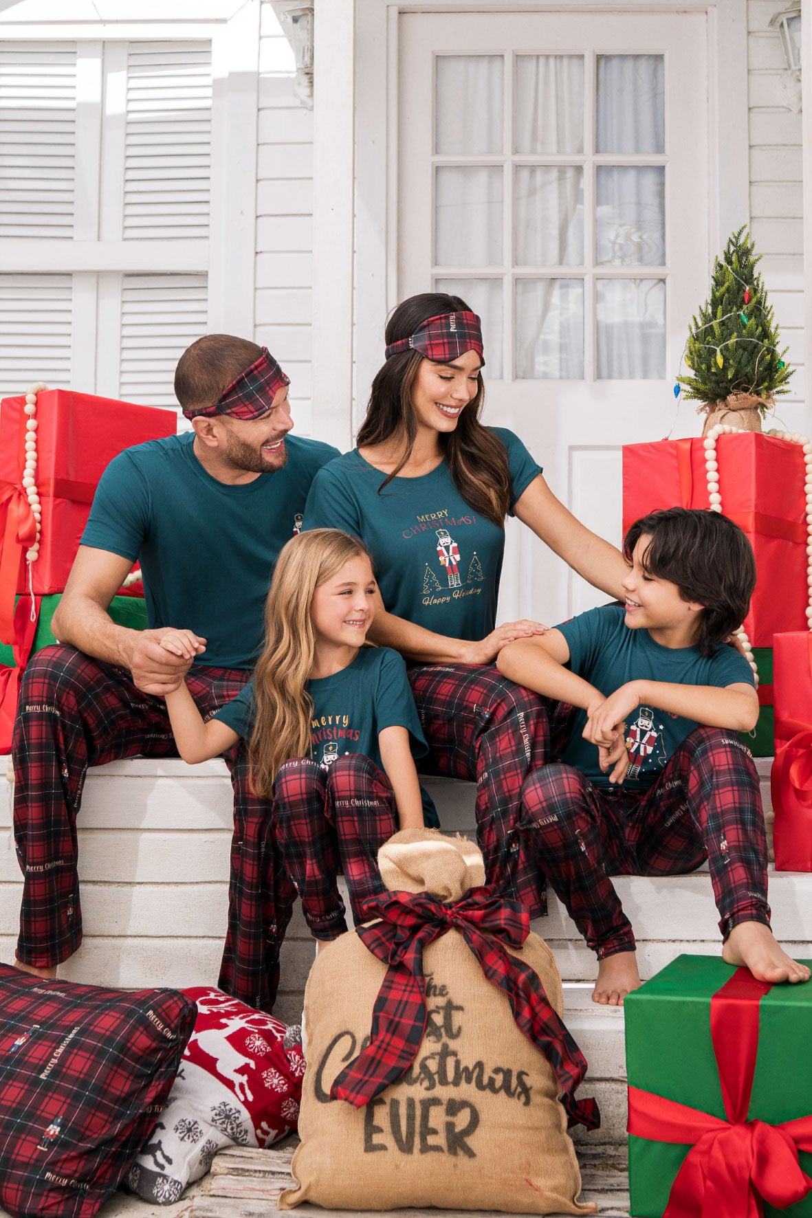 23072 PIJAMA NAVIDEÑA CUADRICULADA NIÑO 2025 VERDE AZUL