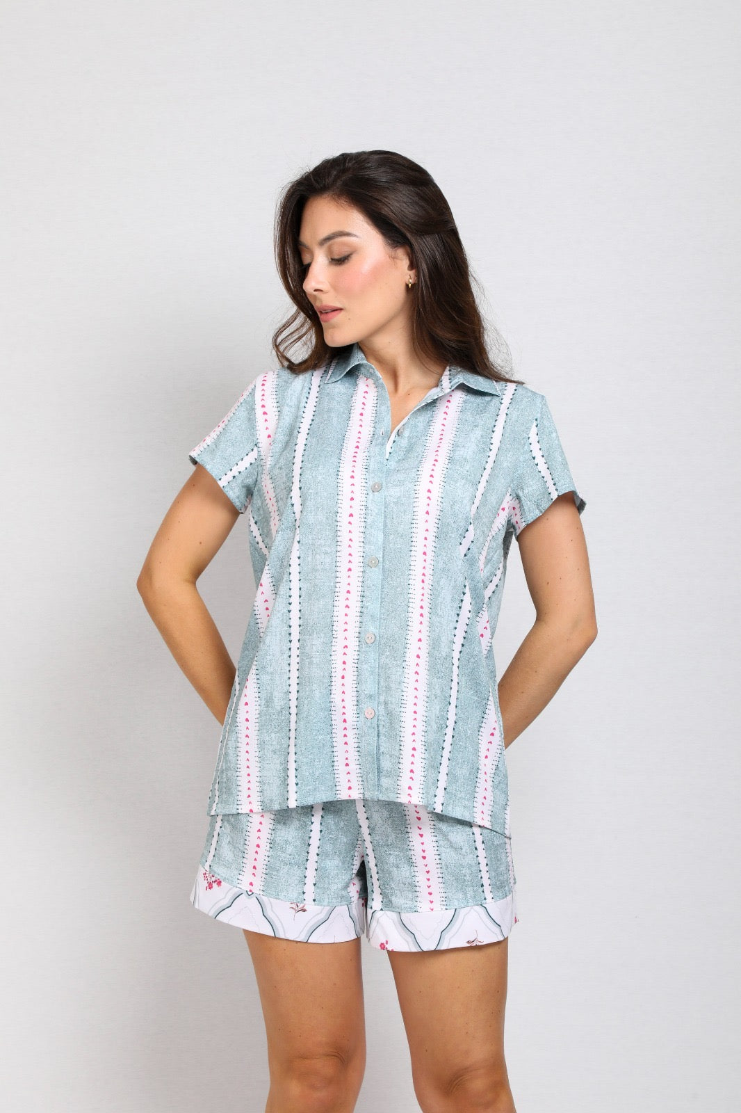 TWRP10511 SET SHORT RURAL BOTONES VERDE