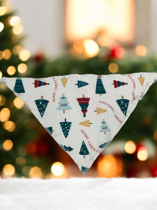 30032 PAÑUELO NAVIDEÑO ARBOLES ROJO MARFIL